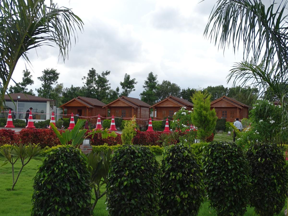 Kanva Star Resorts Nelamangala Buitenkant foto