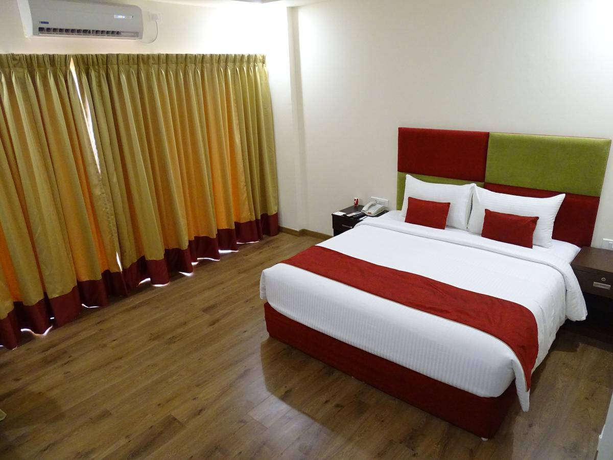 Kanva Star Resorts Nelamangala Buitenkant foto